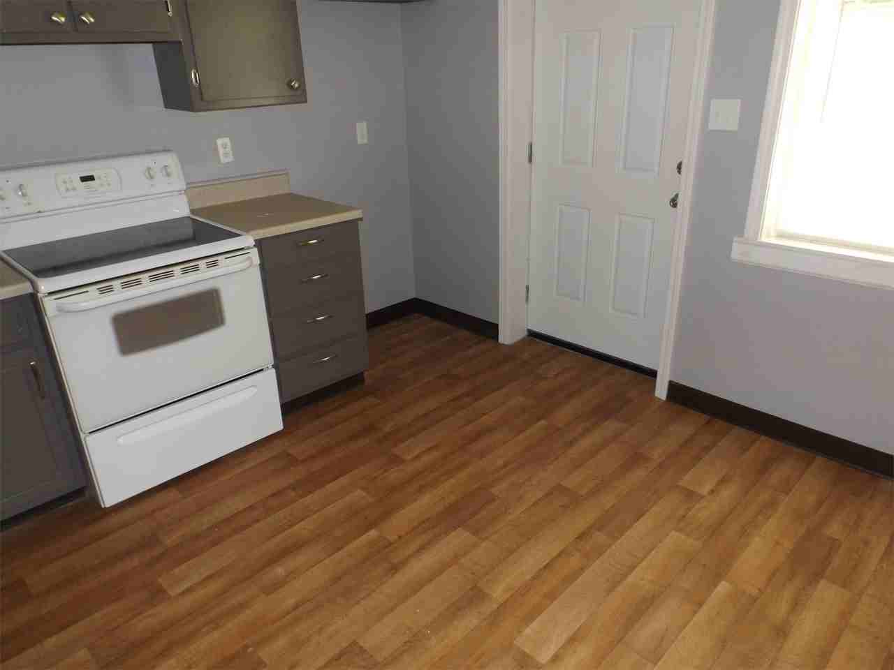860 N Lincoln St #1 - Photo 7 of 14