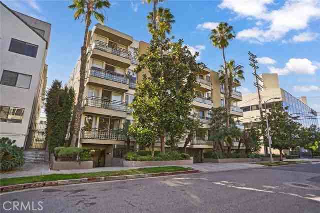 1819 Holmby Ave #104