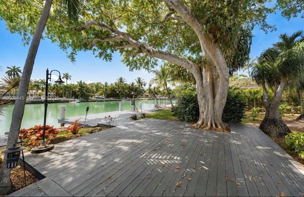 540 S Shore Dr - Photo 4 of 50