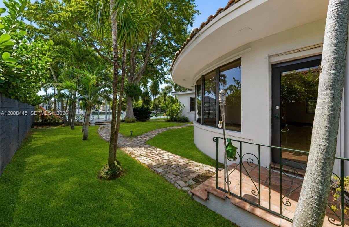 540 S Shore Dr - Photo 5 of 50