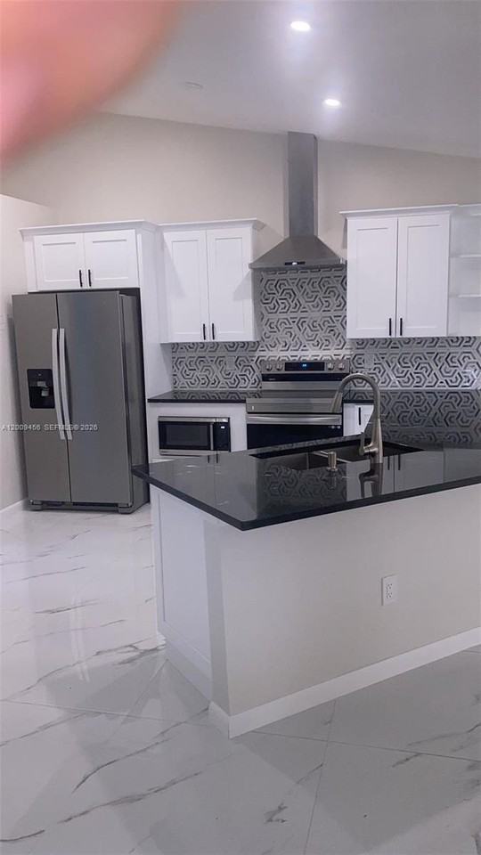 1198 Sw Ingrassina Ave - Photo 4 of 16