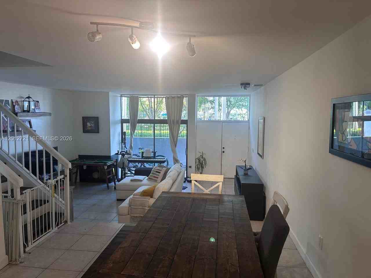 3003 Ne 183rd Ln #0 - Photo 3 of 17