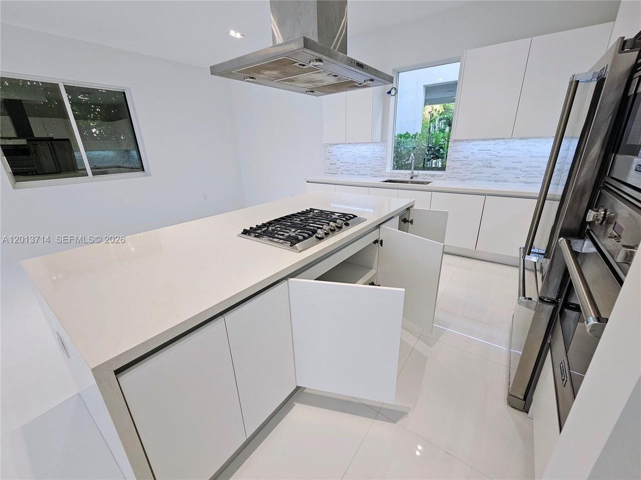 10289 Nw 75th Ter #10289 - Photo 7 of 50