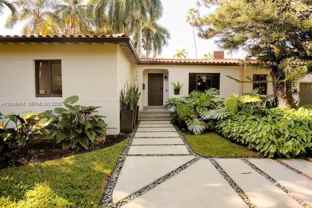 336 Ne 85th St - Photo 1 of 1