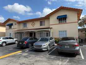 2212 2212 W 74th St - Photo 1 of 1