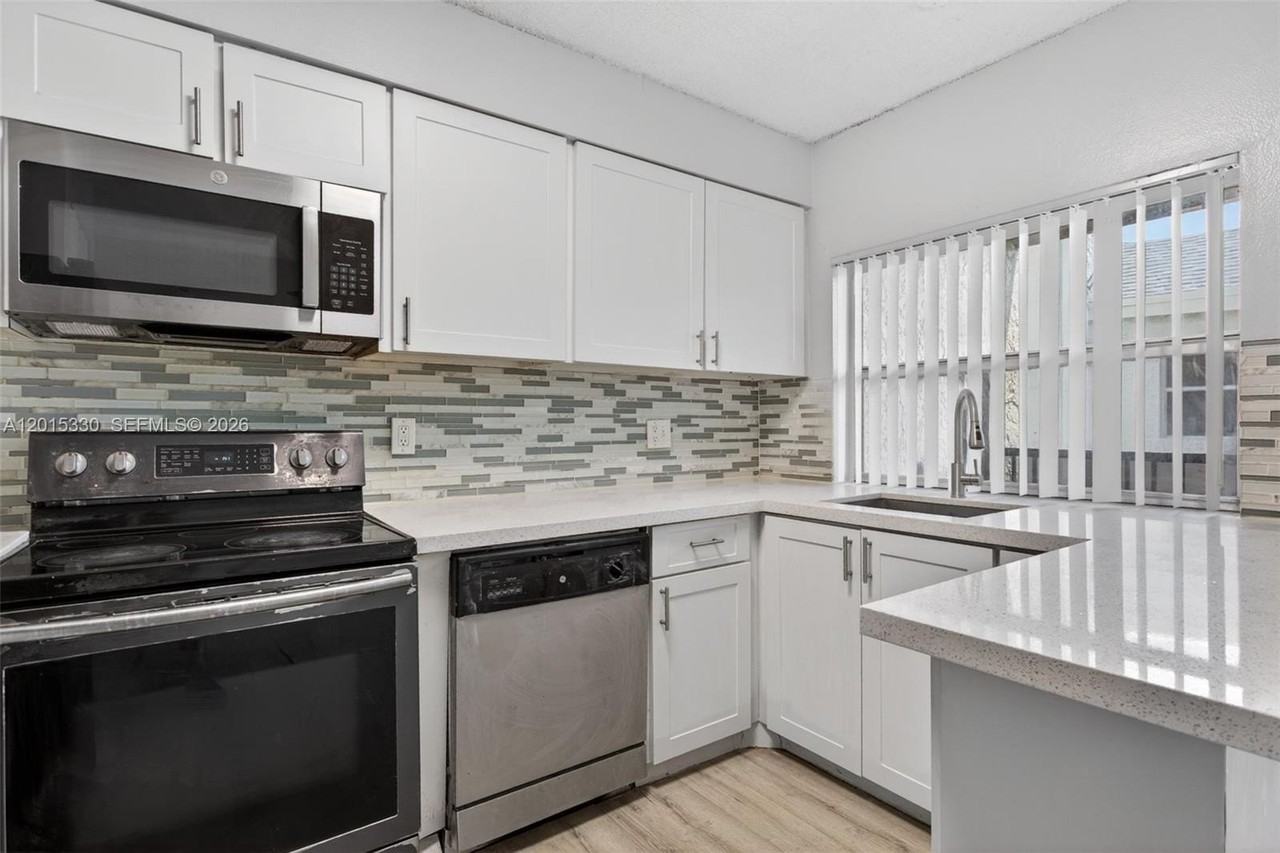 4409 Treehouse Ln #F - Photo 2 of 21