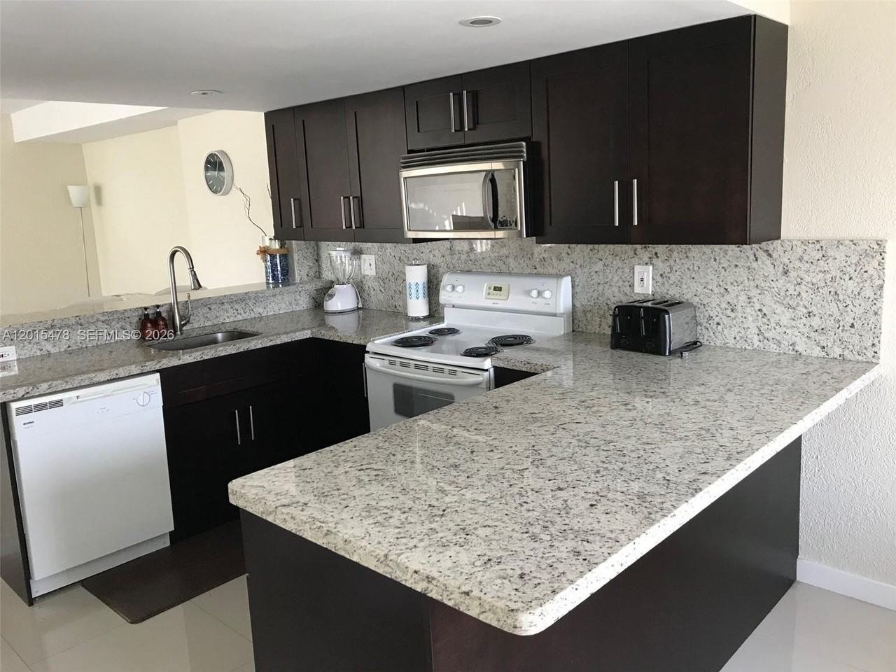 15450 Sw 85th Ter #208 - Photo 4 of 11