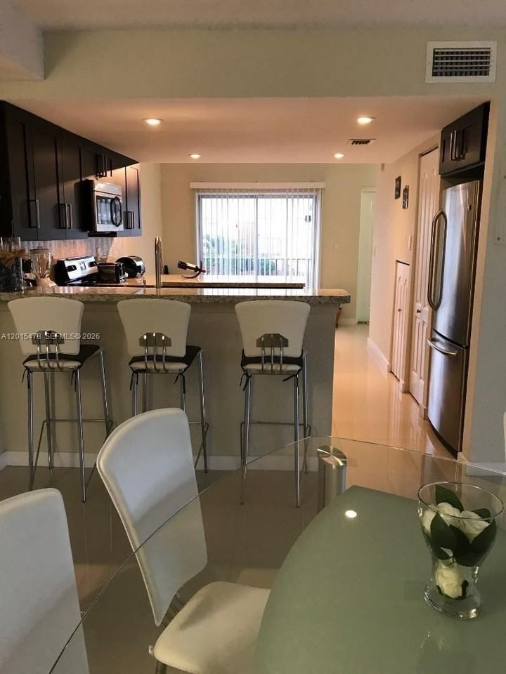 15450 Sw 85th Ter #208 - Photo 6 of 11