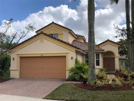 693 Live Oak Ln - Photo 1 of 1