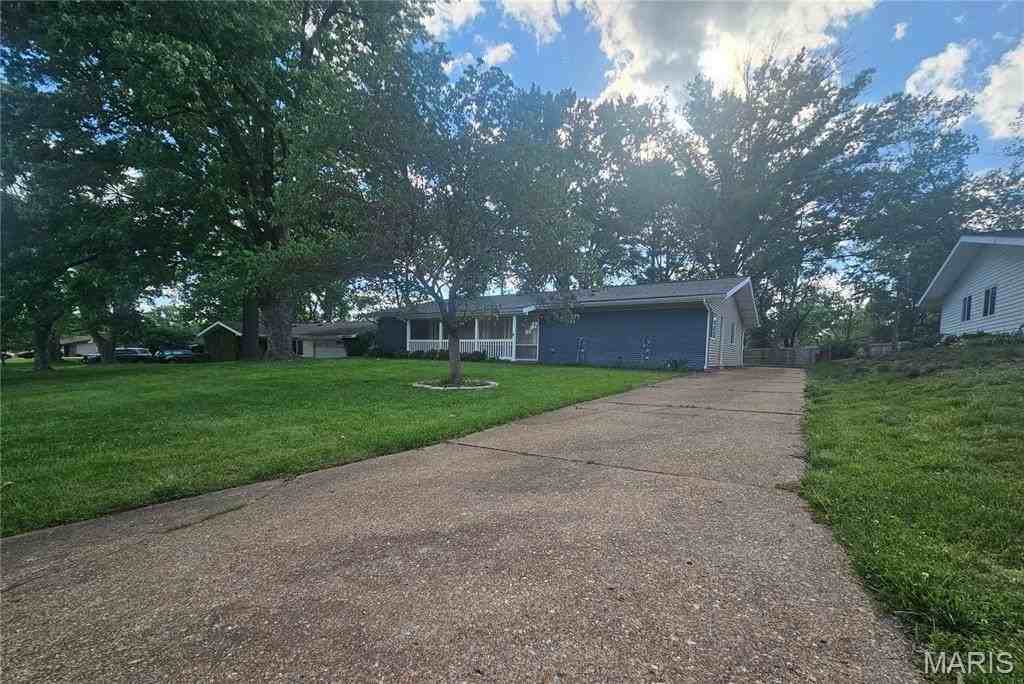1539 Papillon Dr - Photo 3 of 22