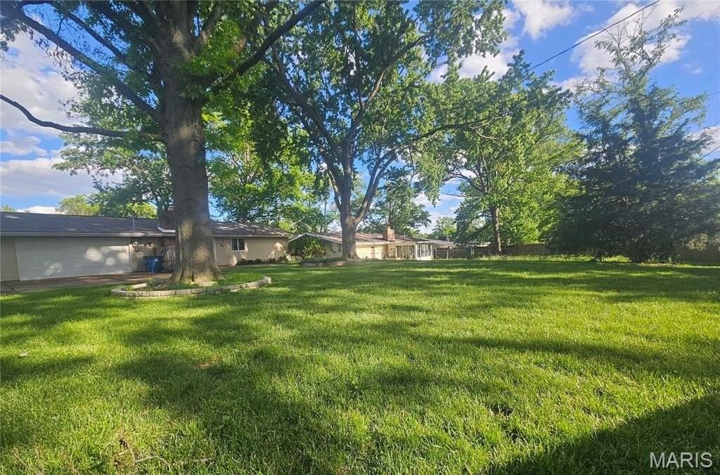 1539 Papillon Dr - Photo 7 of 22