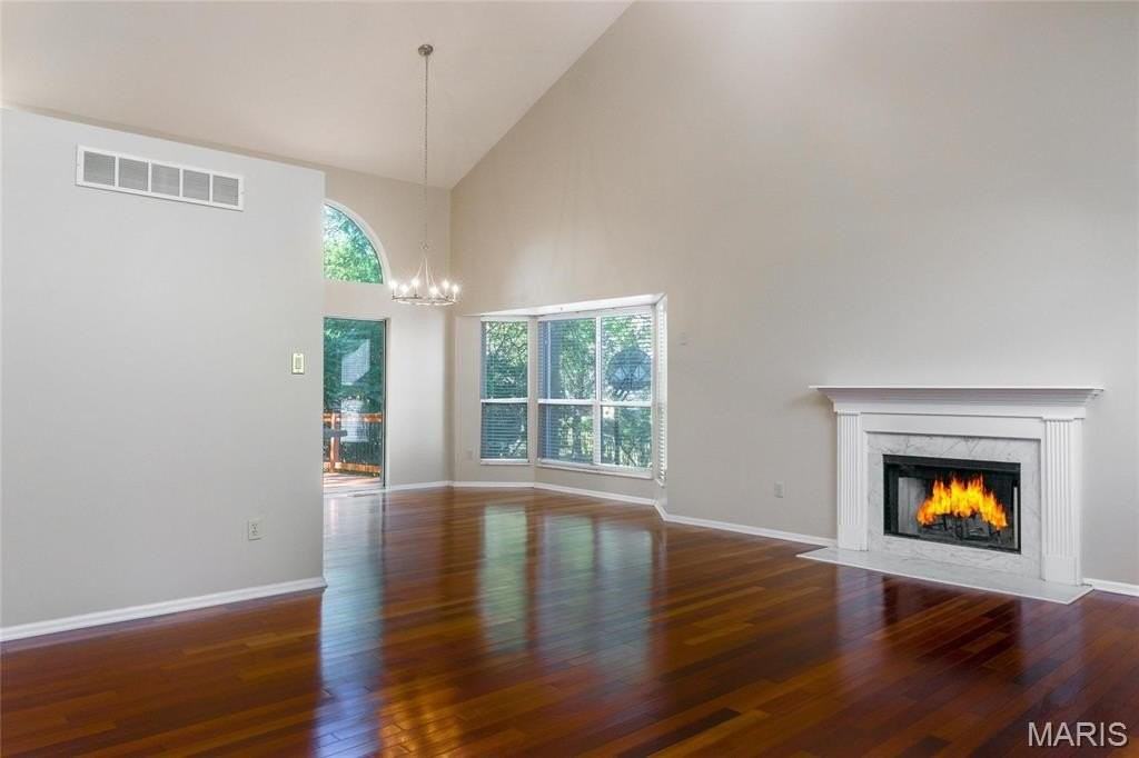 16211 Port Of Nantucket Dr - Photo 2 of 21