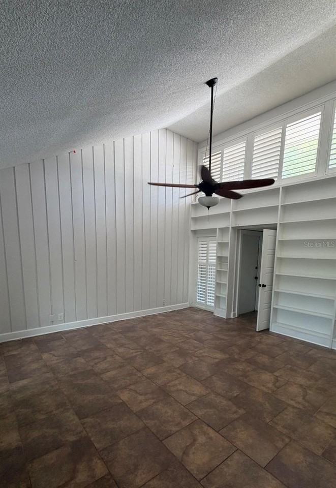 211 Crown Oaks Way #NA - Photo 6 of 25