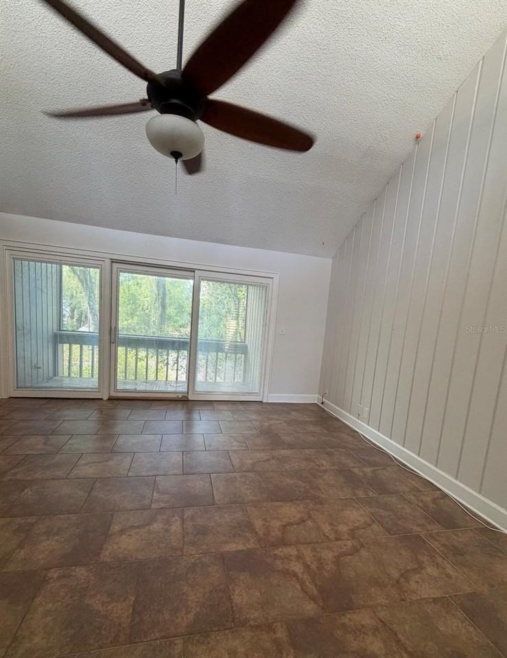 211 Crown Oaks Way #NA - Photo 7 of 25