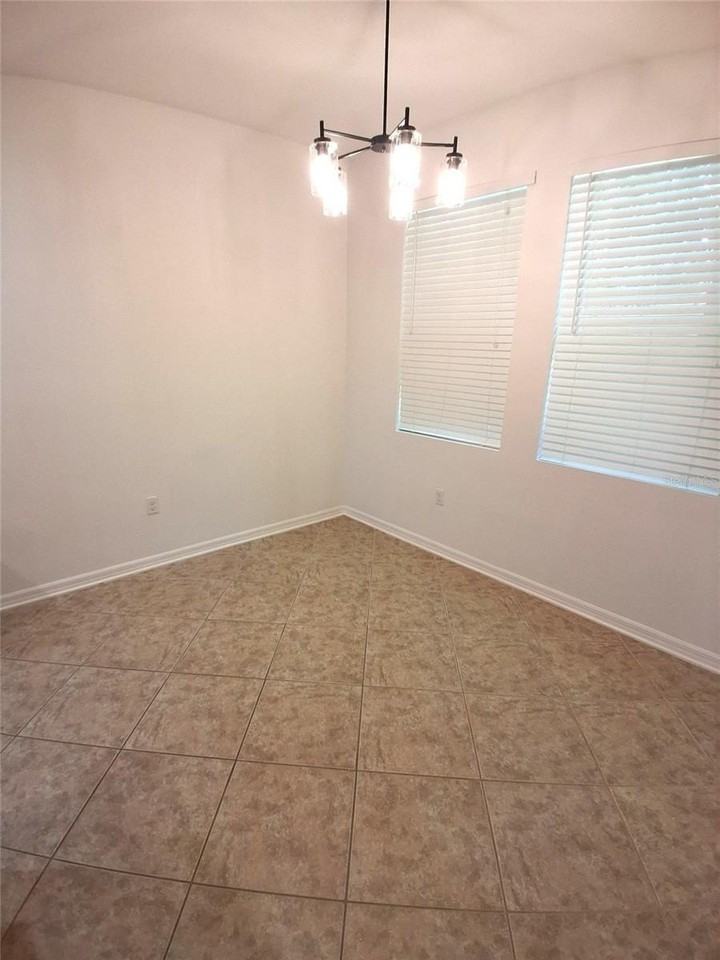 10133 Randolphs Orchard Ln - Photo 7 of 30