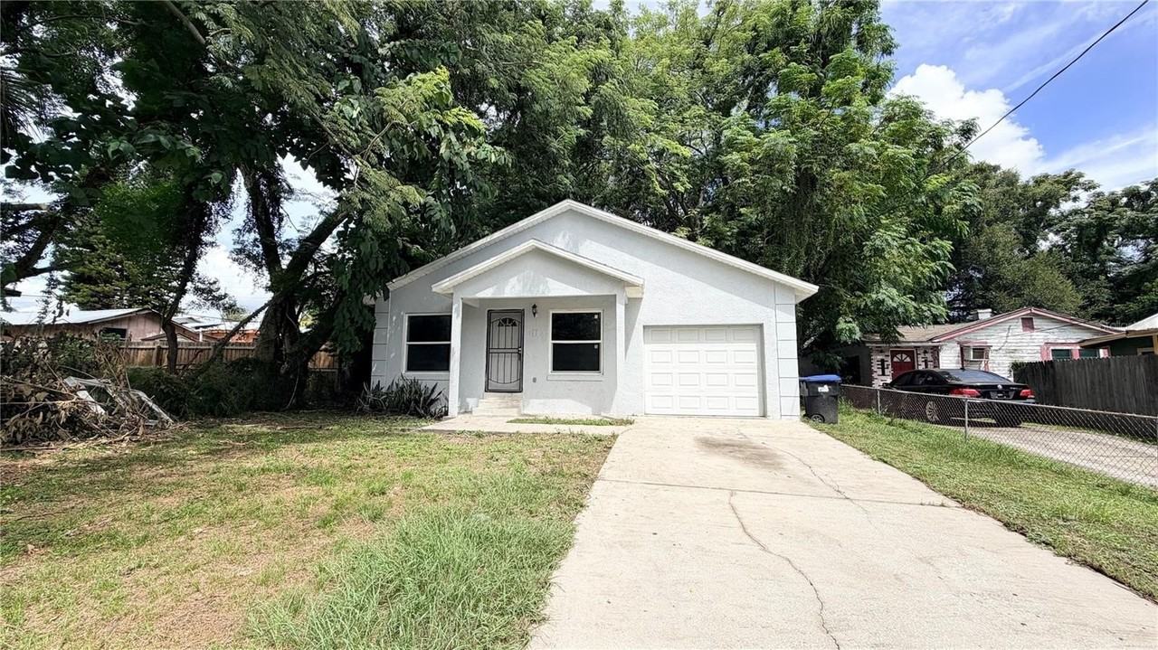 11 E Ella J Gilmore St - Photo 2 of 15