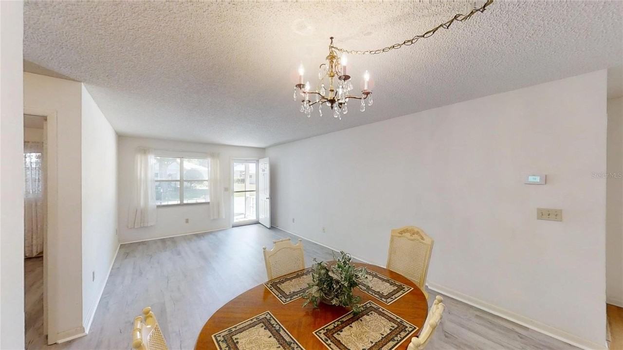9394 Sw 97th Ln #B - Photo 7 of 26