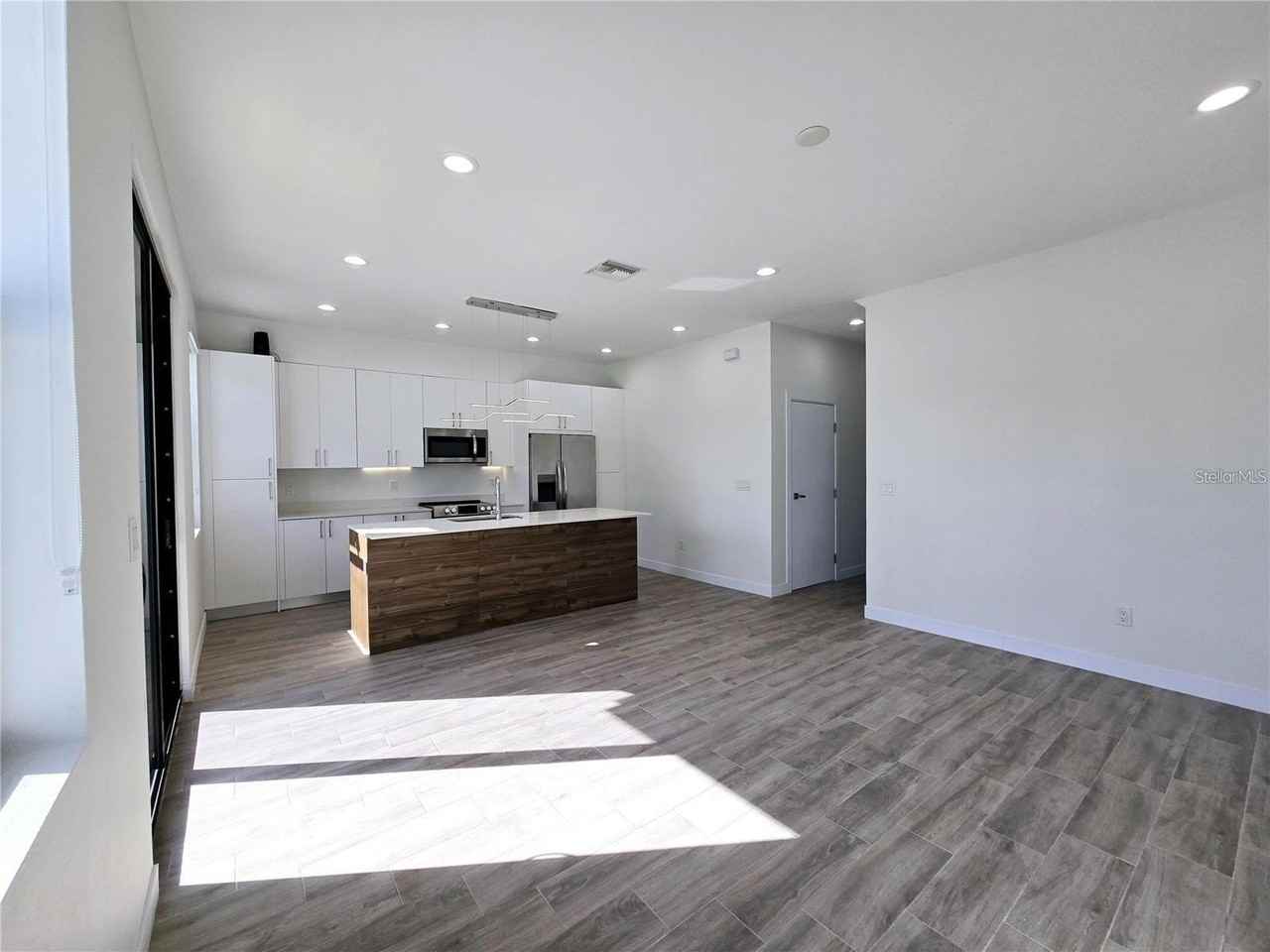 7519 Gesualdo Ct - Photo 6 of 31