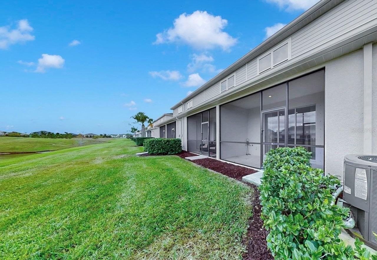 8522 Canyon Creek Trl - Photo 2 of 50