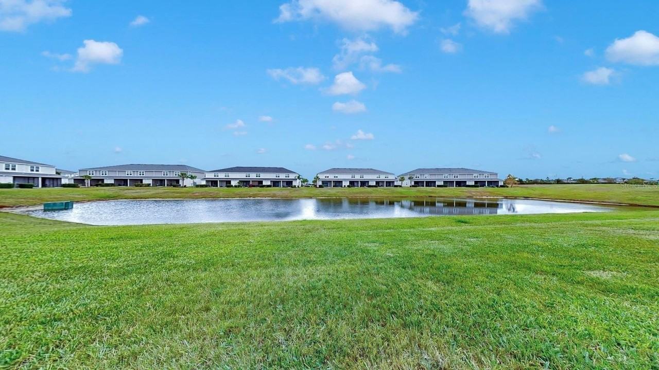 8522 Canyon Creek Trl - Photo 3 of 50