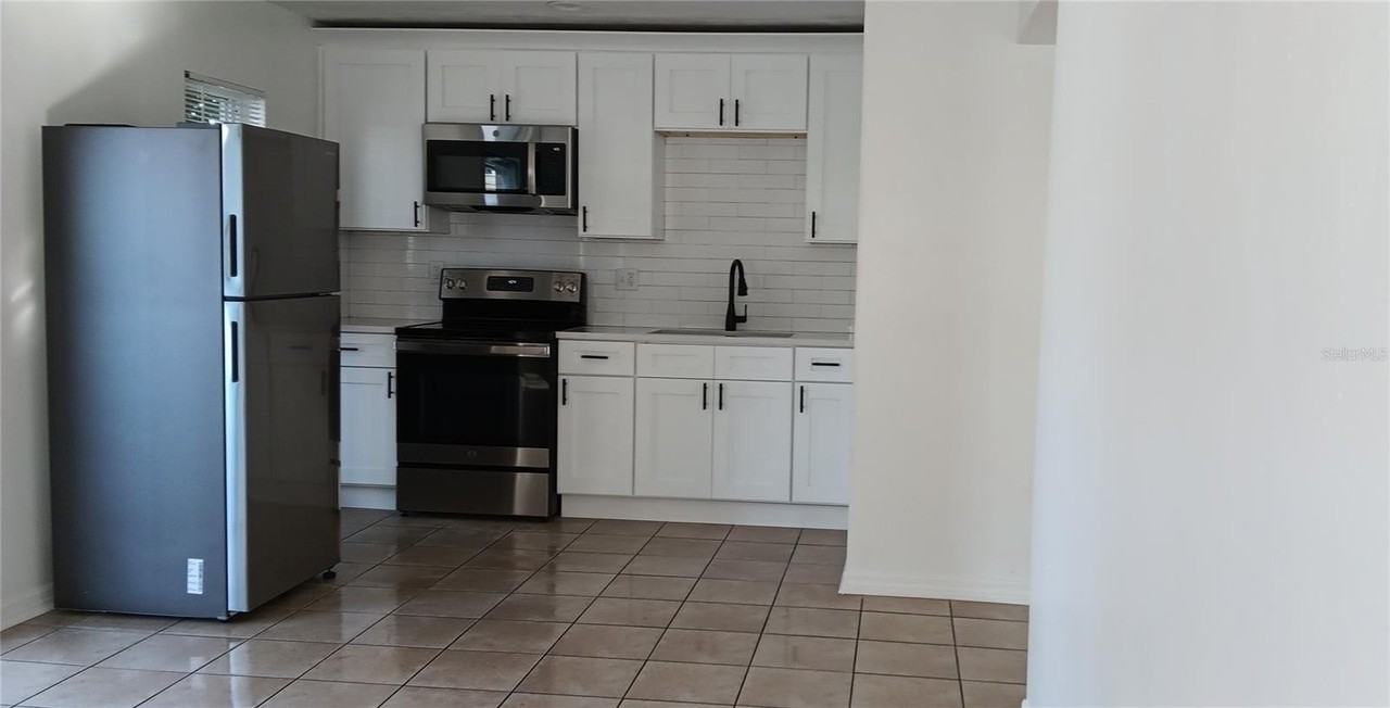 885 Beltrees St #12 - Photo 2 of 19