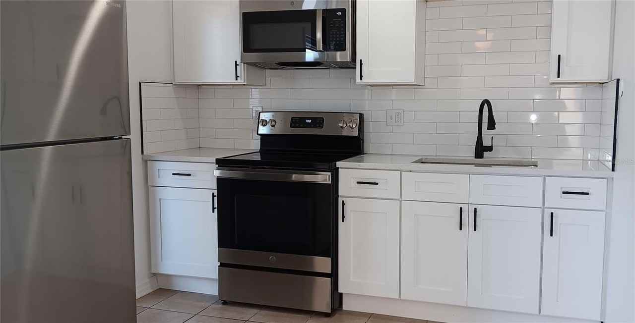 885 Beltrees St #12 - Photo 3 of 19