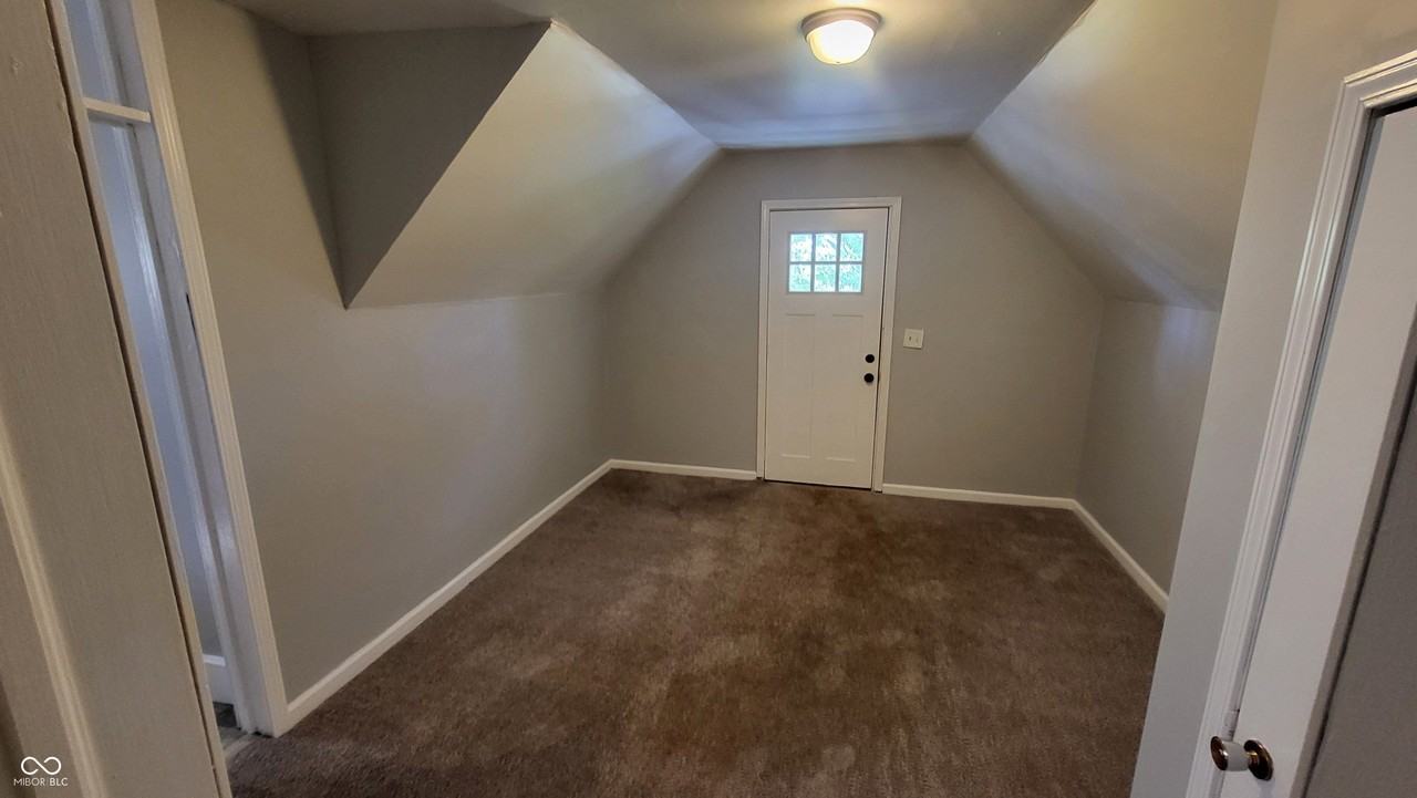 1807 Raible Ave Unit A - Photo 5 of 13