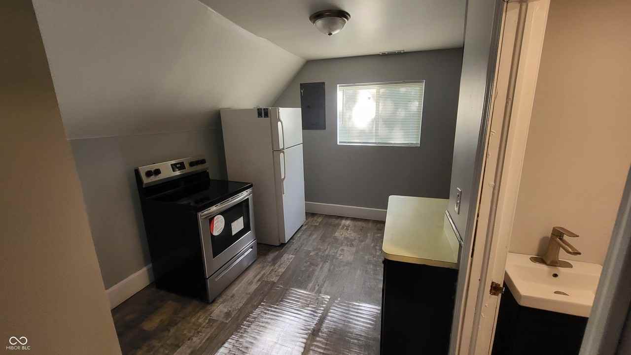 1807 Raible Ave Unit A - Photo 7 of 13