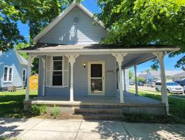 featured image of 348 E Franklin St