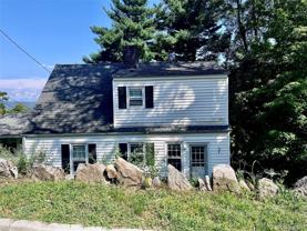 42 Roe Ave - Photo 1 of 1