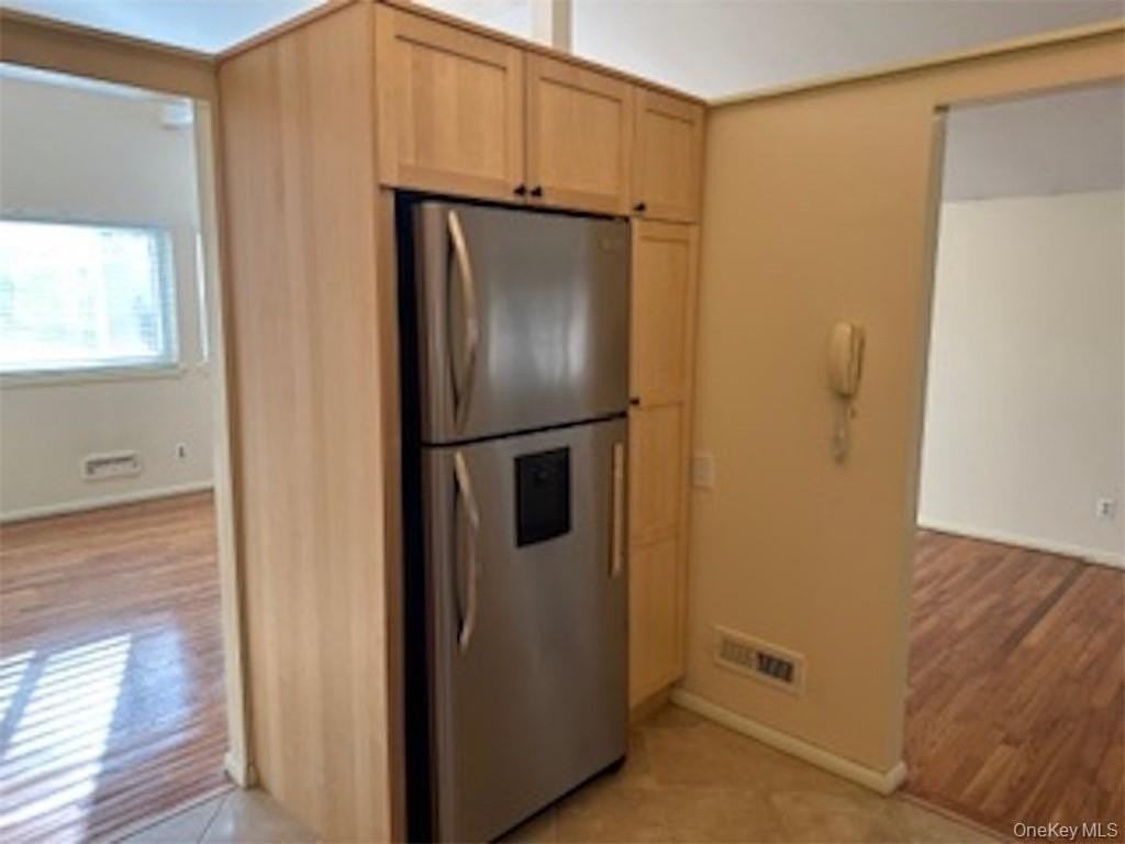 423 Springvale Rd - Photo 7 of 30