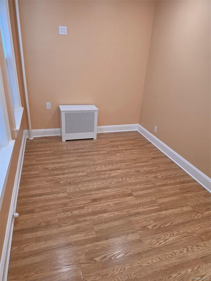 3019 35th St #1 - Photo 4 of 19