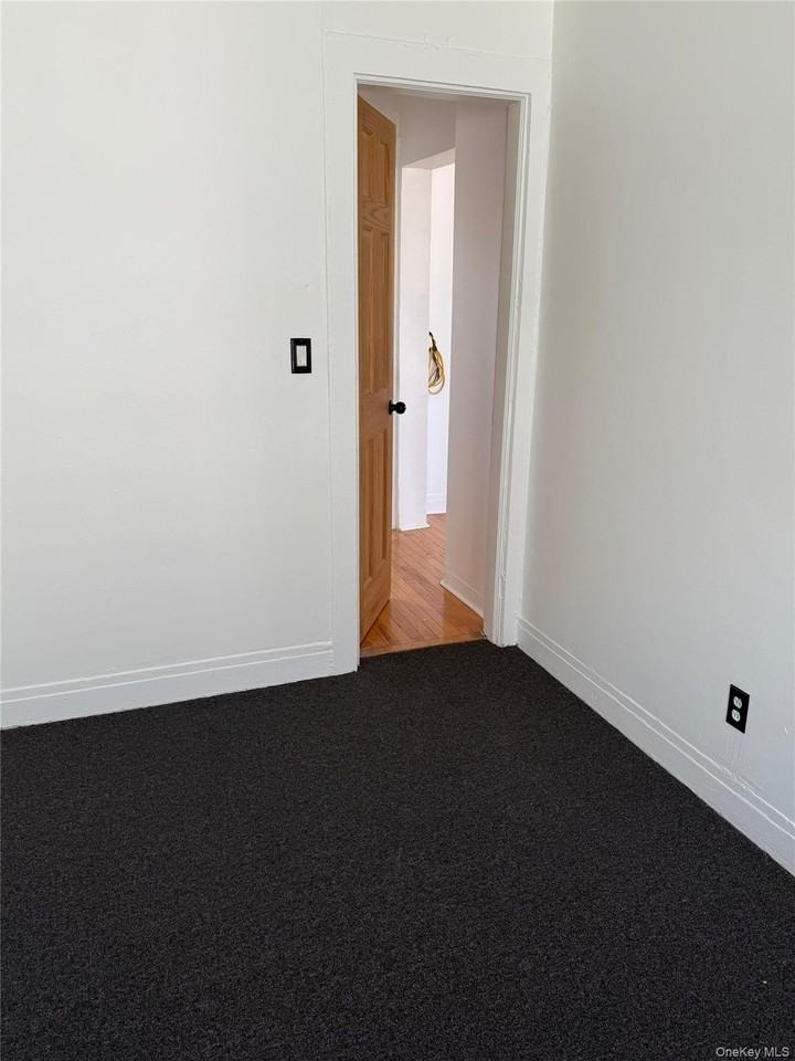11647 134th St #2 - Photo 7 of 12