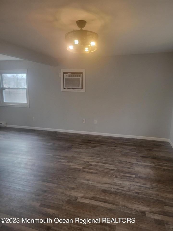 307 Algonquin Trl - Photo 5 of 12