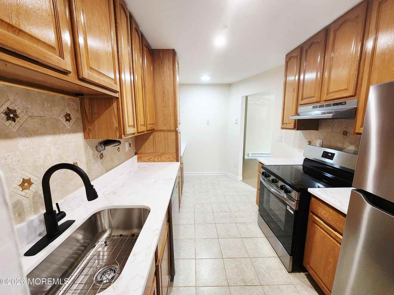 26 Meadow Green Cir #K - Photo 4 of 19