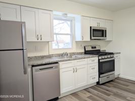 featured image of 77 Leroy Pl