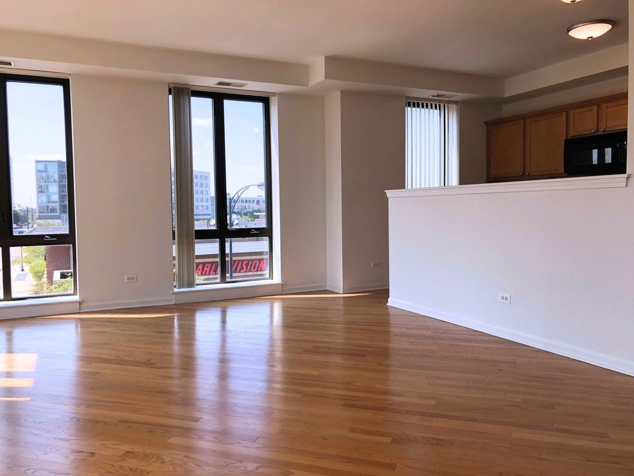 343 W Old Town Ct #309 - Photo 3 of 13