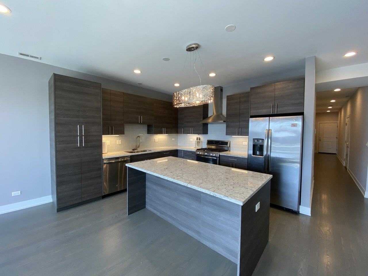 2054 W Chicago Ave #4 - Photo 7 of 29