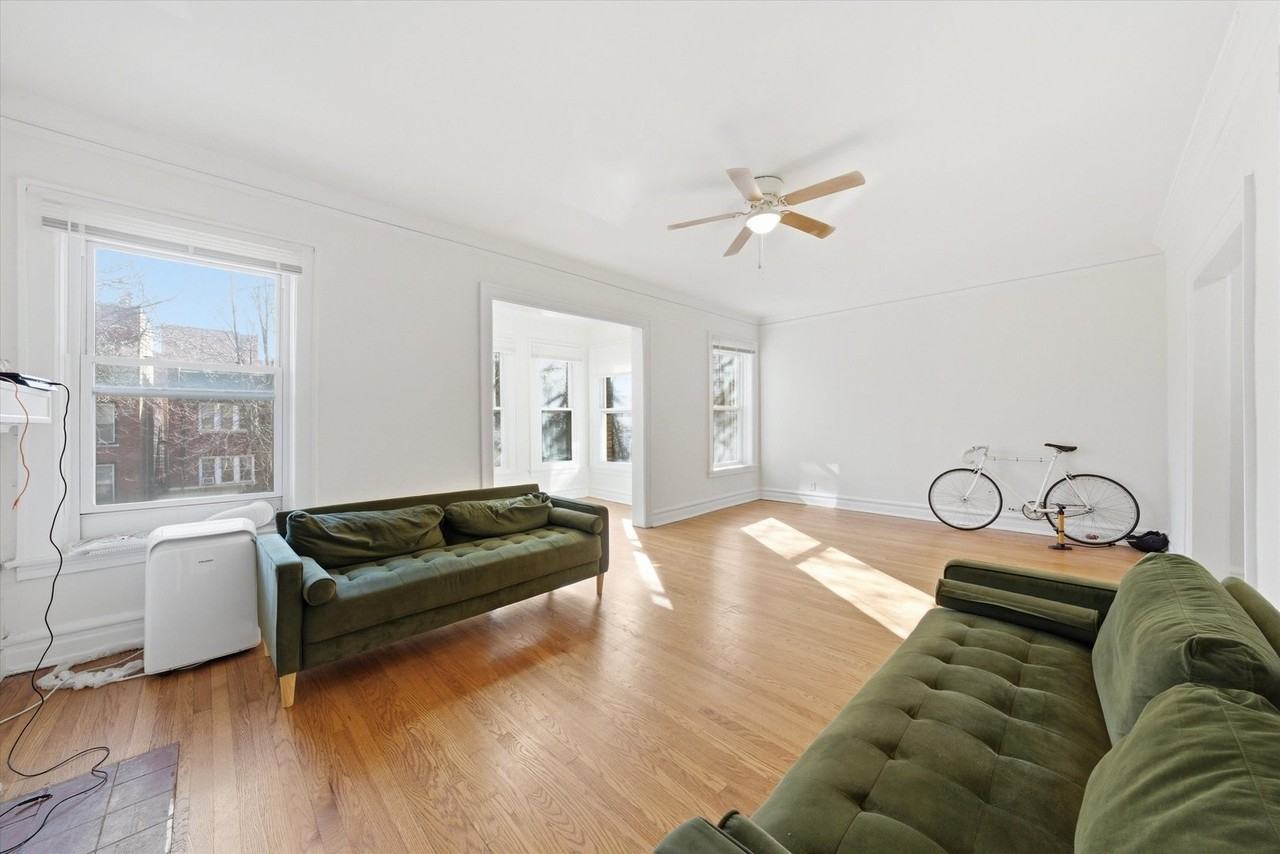 5210 S Ingleside Ave #2 - Photo 6 of 20
