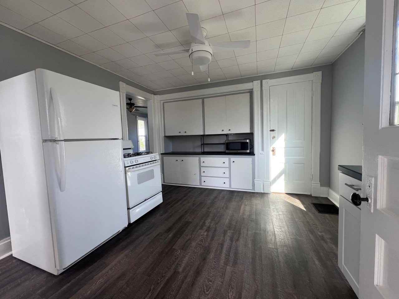 317 Lake Ave #3 - Photo 5 of 17