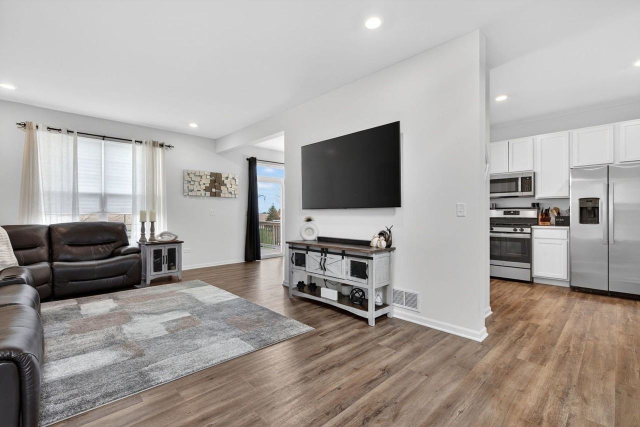 15012 W Cyrus Dr #0 - Photo 4 of 26