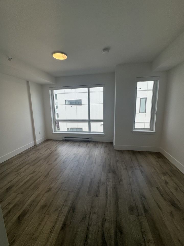 6326 King George Blvd - Photo 2 of 19