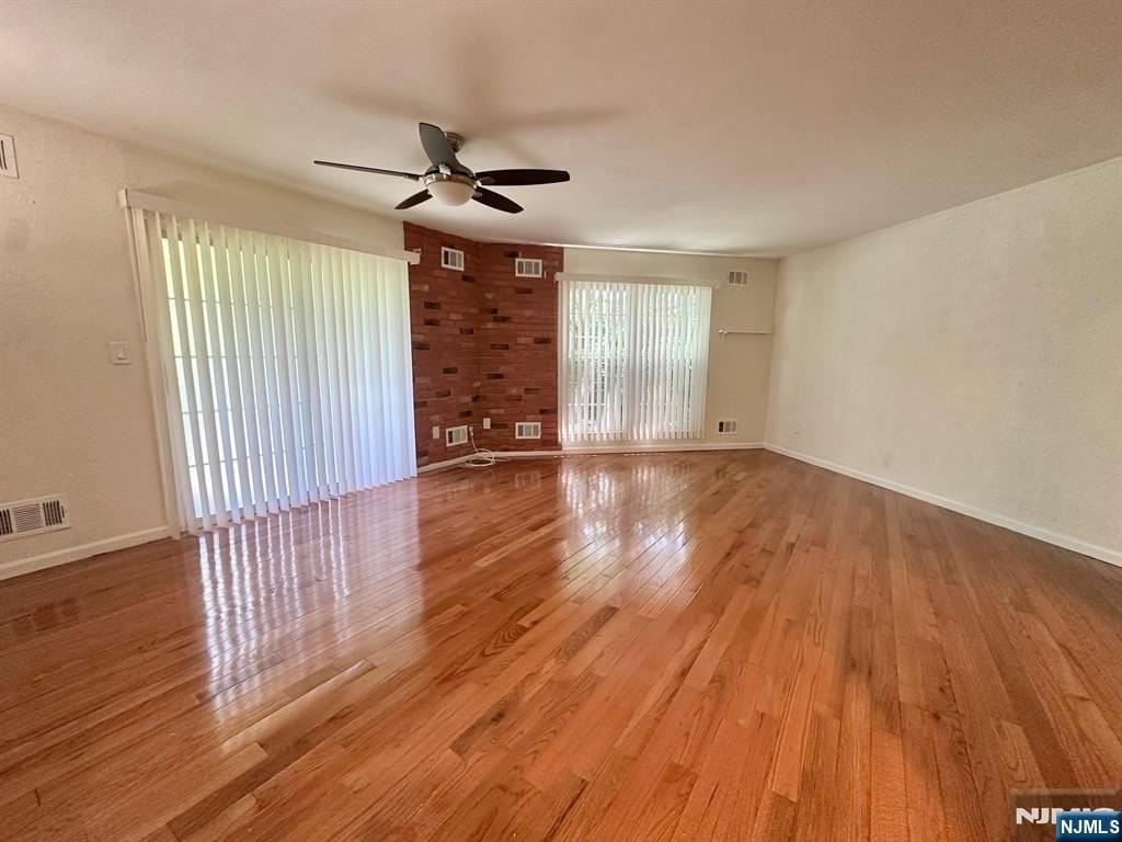 951 Westgate Dr S - Photo 5 of 15