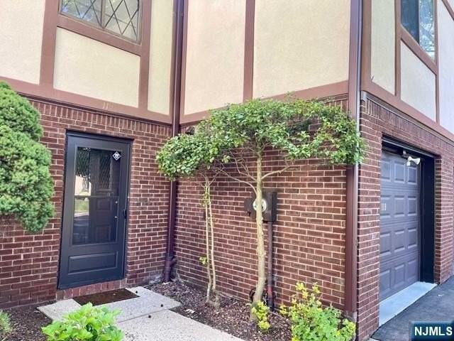 119 Broadway - Photo 2 of 11