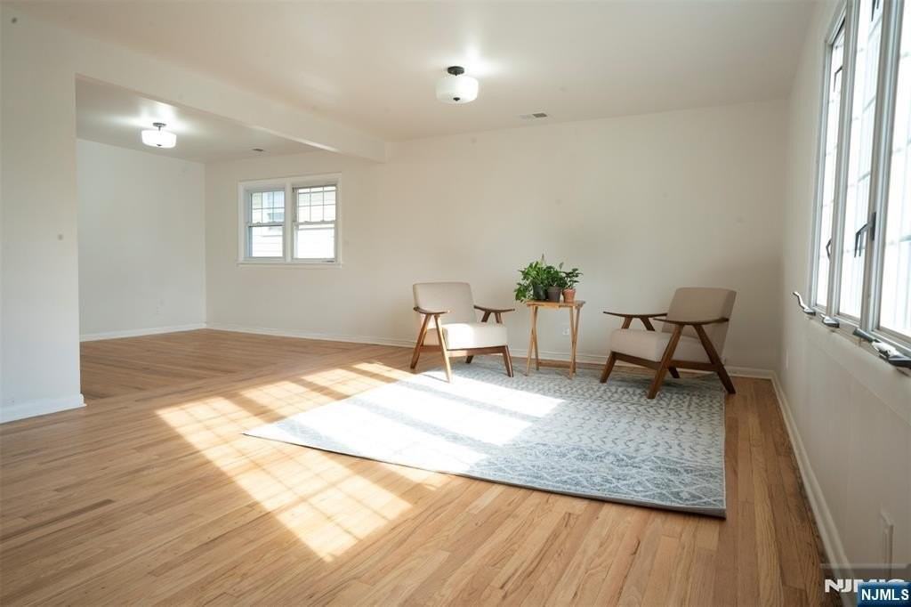 71 Barbara St - Photo 2 of 10