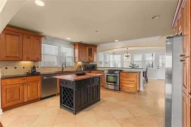 6414 Colbert St #6414 - Photo 6 of 17
