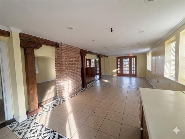 424 S Broad St - Photo 5 of 13