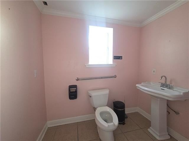 424 S Broad St - Photo 7 of 13