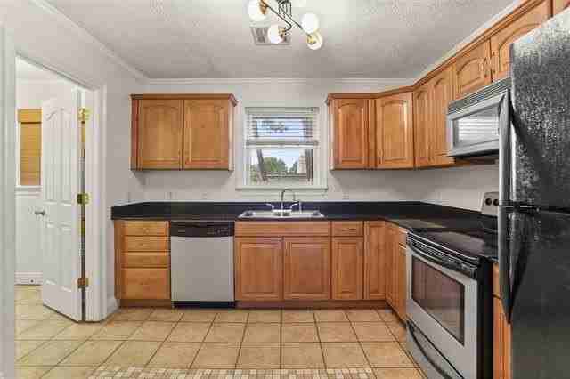 6130 Orleans Ave - Photo 4 of 10