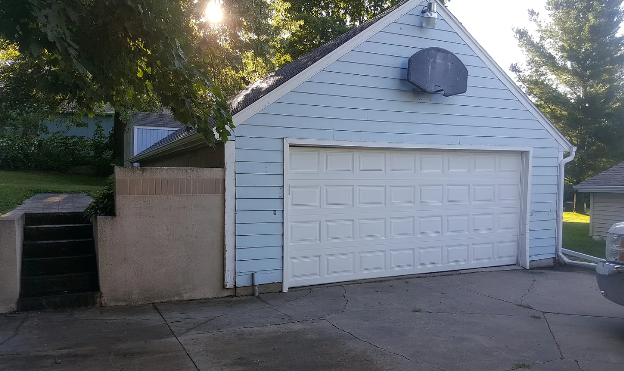 1609 Walnut St #1 - Photo 2 of 11